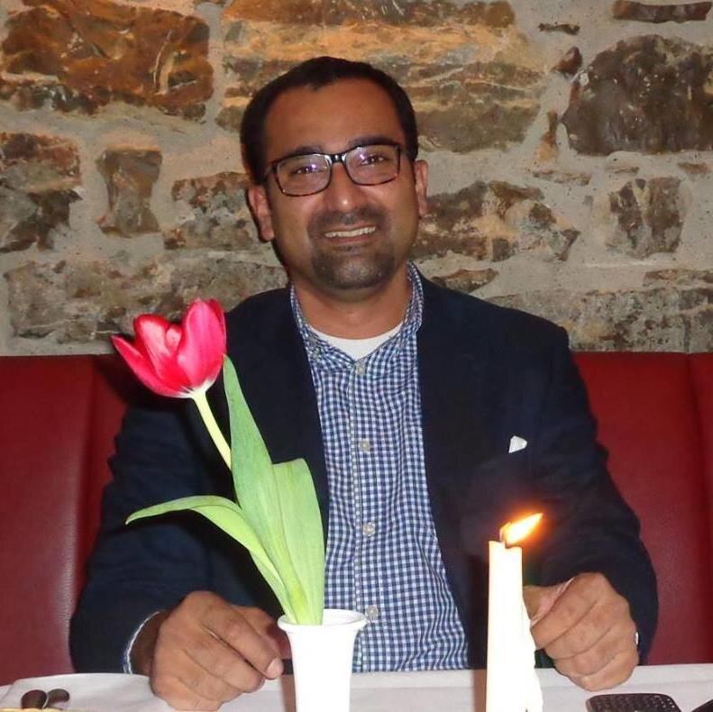 An Engineer by luck , An Entrepreneur by choice, A Writer by passion.. Loves Standup comedy, Pasta , Paulo Coelho and Scarlett Johansson !