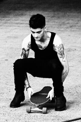 je t'ai donné un free follow alors GO FOLLOW @joyfulouisx SHE IS AN AMAZING FRENCH DIRECTIONER XX