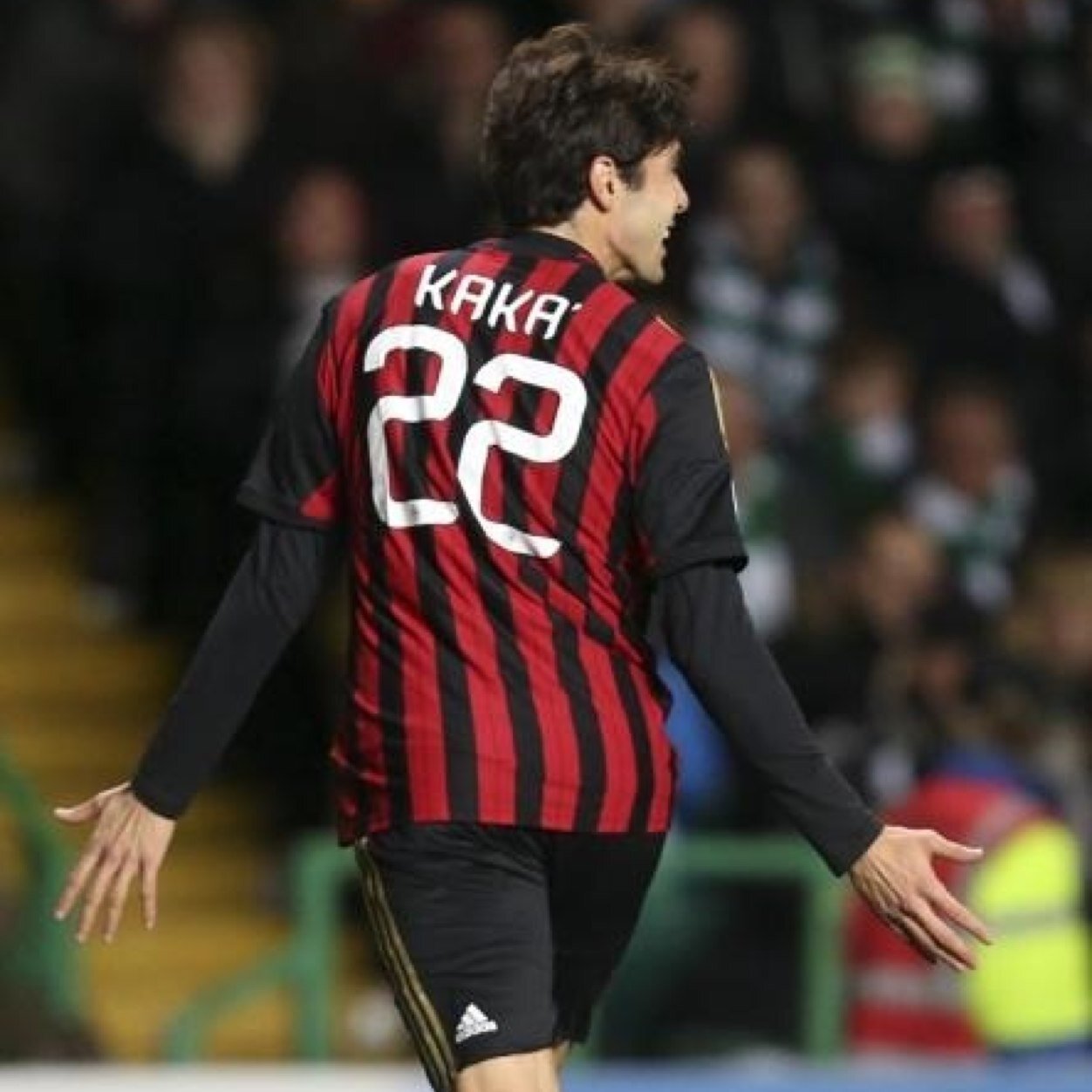 kak_idol's profile picture. Ricardo Izecson Dos Santos Leite in arte Kaká.
Brasiliano,nato il 22 Aprile 1982.
Idolo.