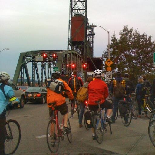 BikeWxPDX's profile picture. Twice daily weather updates for bike commute planning.