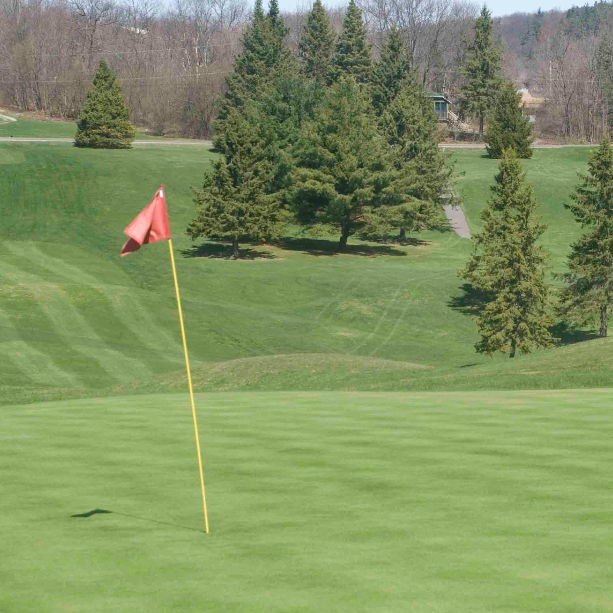 Larrimac's profile picture. Beautiful 9 hole public Golf and Tennis Club located in Chelsea, Quebec, just 10 minutes North of Ottawa and Gatineau.