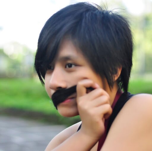 Dyannn04's profile picture. hot and bisexual