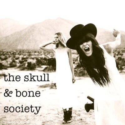 theskullandbone's profile picture. This is the offical twitter for http://t.co/aAYpfu3BLX! 
Follow us for all the lastest in fashion and beauty . xo