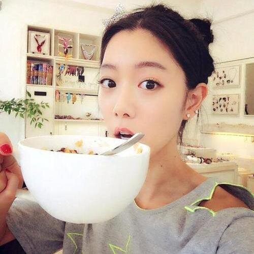 이성민 a.k.a Clara Lee Rouge' 86 - korean model and actress