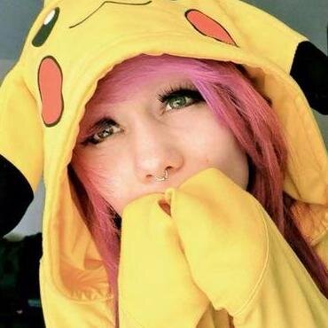 hi! alex/15/have a twin, @abberdoodle124 and my brother, @Monster_Toby69/im taken/i love dragons & kitties/  bye bye -_-