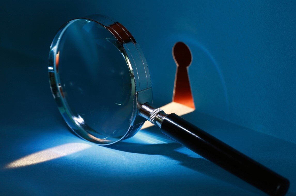 Detectives privados en Marbella prestando servicios profesionales de investigación, con total discreción los medios humanos y materiales más actualizados.