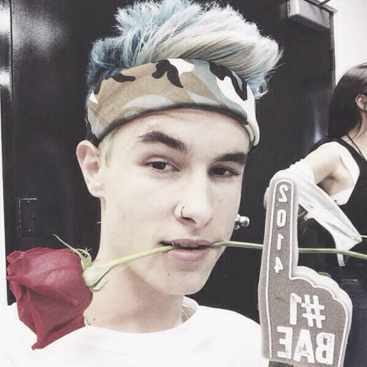winterkisskian's profile picture. Kian lawley and pizza so....
Follow my main @endlesslyash i have kian/6