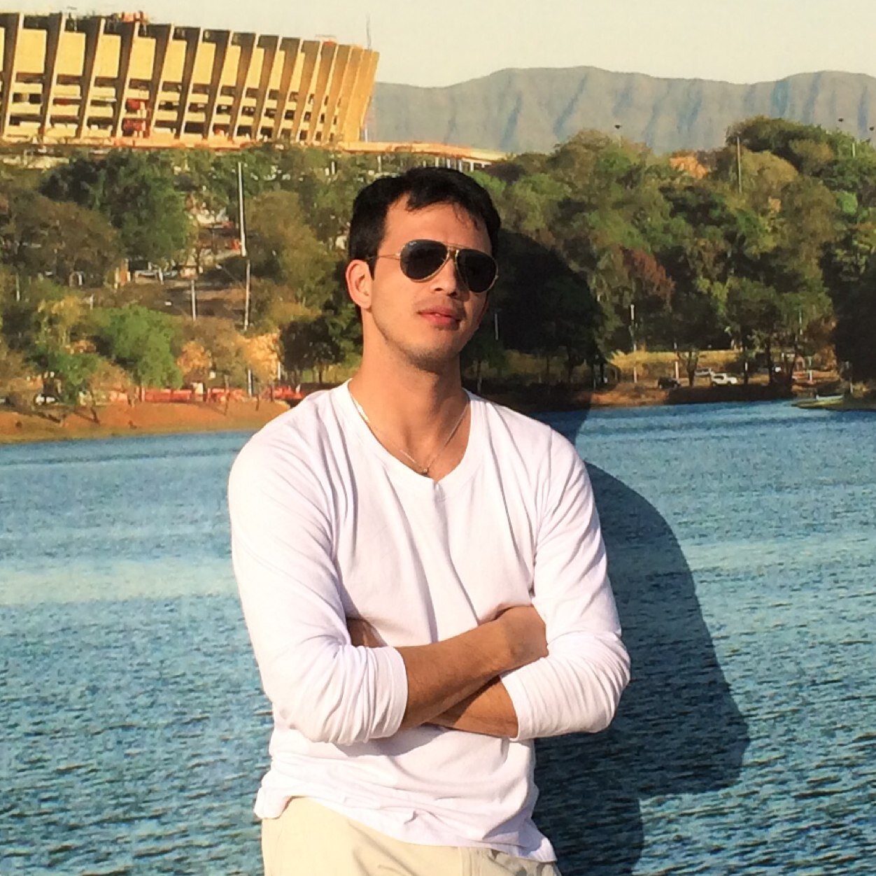 juliancpy's profile picture. Paraguayo!!! Pensando Diferente!. Data Science and Analytics RHUL.