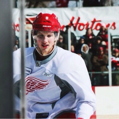 EavesEgo17's profile picture. bruh