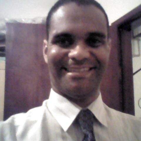 Professor de TI. Analista de Sistemas. 
Administrador de Banco de Dados. 
Professor na Faculdade Anhanguera. 
CEO do canal SOMOS TODOS T.I.
