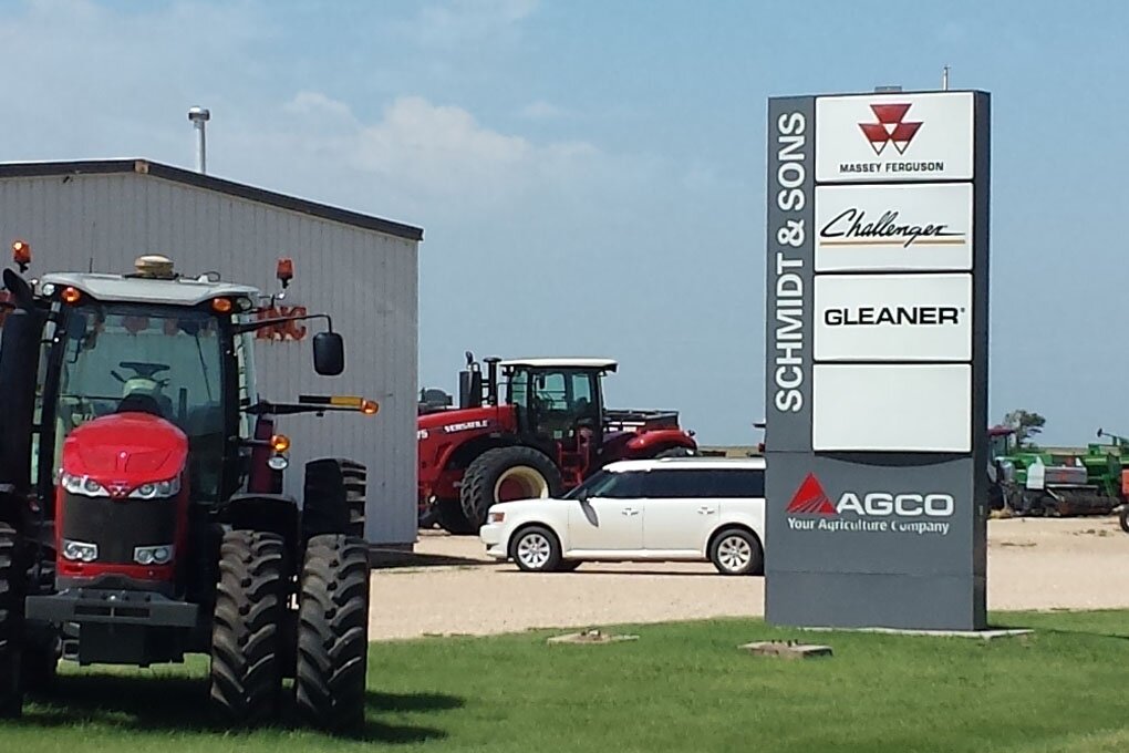 Massey Ferguson, Challenger Tractor and Gleaner combine dealer in South Central Kansas. Serving farmers since 1966