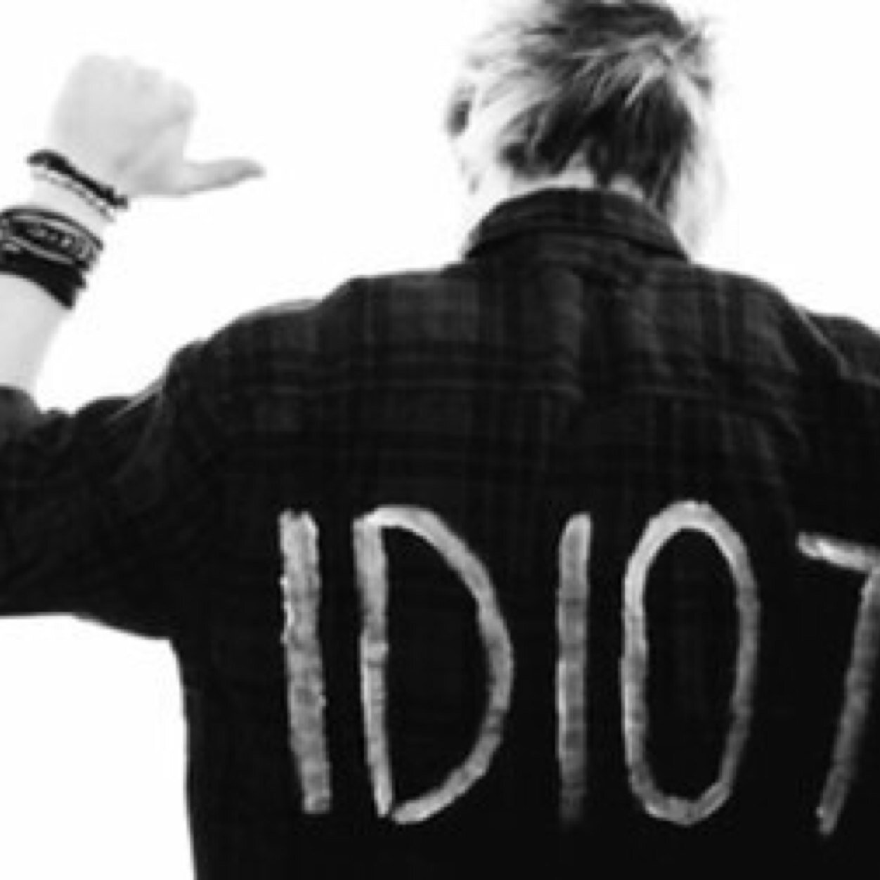 cliffords_nbhd's profile picture. im too punk rock to go to school