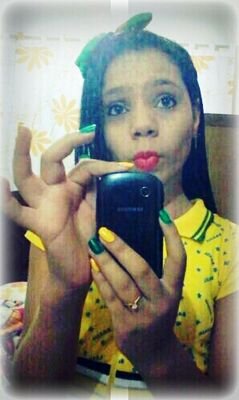 ThaisaFnd15's profile picture. 