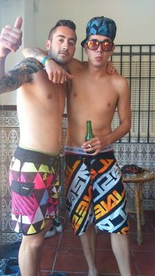 en un lugar del zulo donde nunca me encontraras jjajaja !! amantee del break y carnavalero a muerte