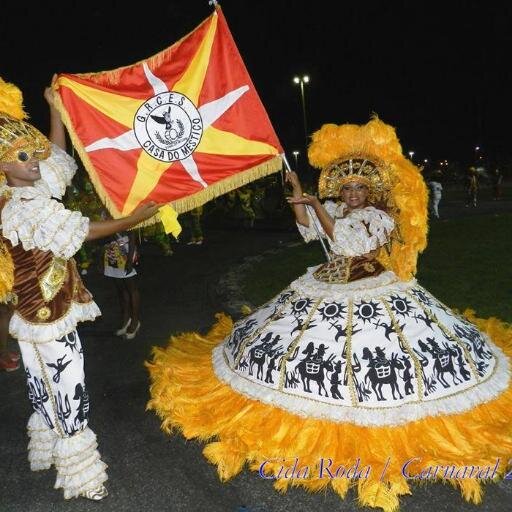 Perfil oficial do Grêmio Recreativo Cultural Escola de Samba Casa do Mestiço. Campeã 2011 do Carnaval de Praia Grande