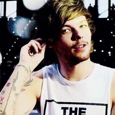 follow @guccibootylouis ily