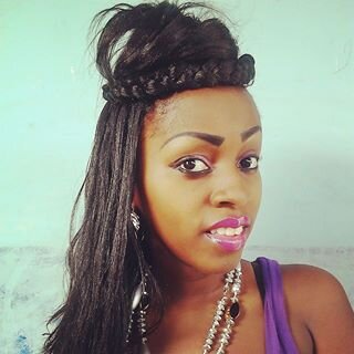 am working at tiens healthy and beauty am accountant .I love friends and also I love hates becouse they give me challenge