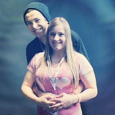 28th of June/ Best Day in my life/ Met @AustinMahone My biggest idol *-* #AllOfMeLovesAllOfYou I'll never forget this day