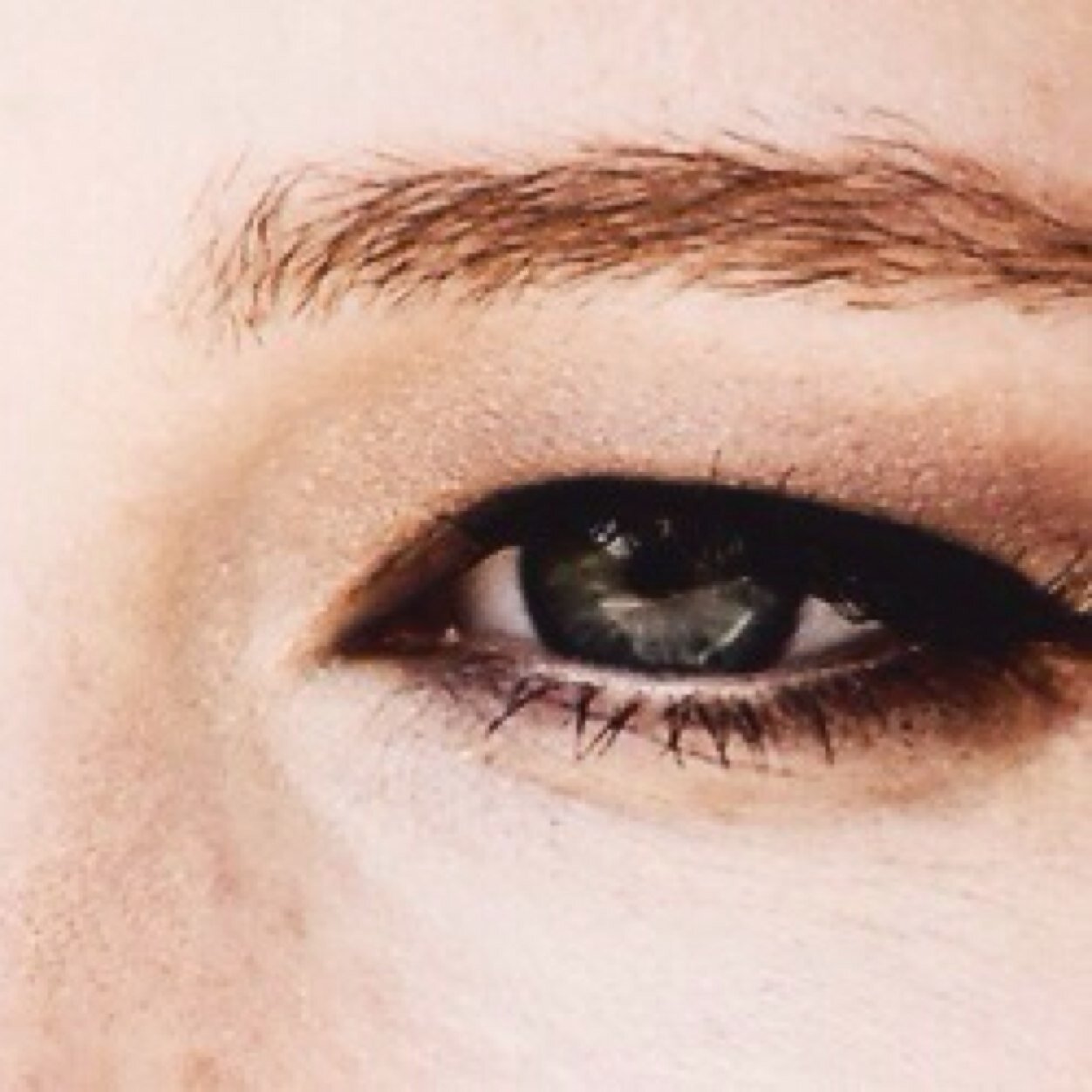 Jensseyes's profile picture. Always watching you.