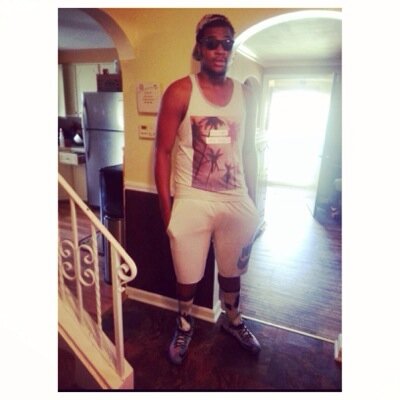 Cool Lay Back Ass Nigga, Loves Basketball, Games,Chiilin ....... #TeamFollowBack #BestInBuffaloIn2k #LakerFan4Life #KobeFan