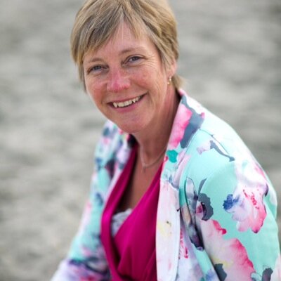 Managementassistent, vertrouwenspersoon, gezonde voeding, zon, zee, strand.