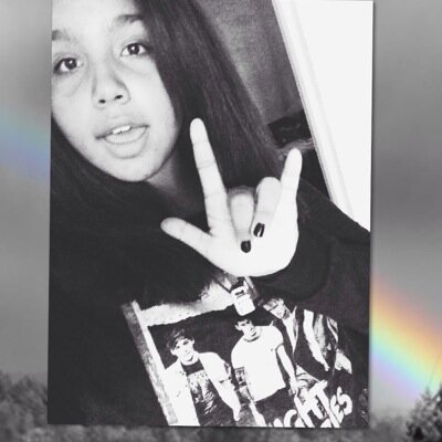2 bands 9 horrible dancers saved my life ❤️ one direction & 5sos are my heros