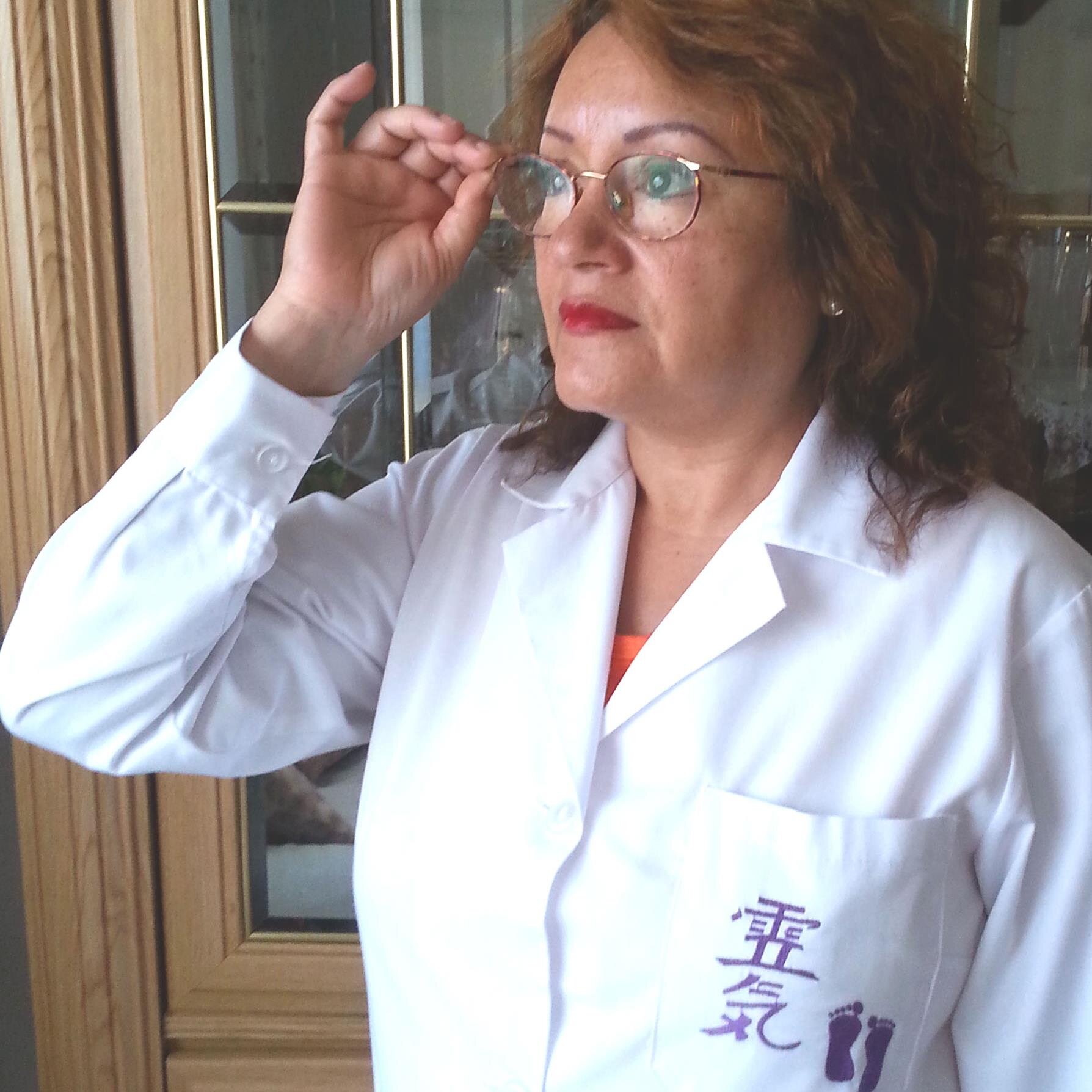 Terapeuta Reiki, Zen, Metamorfico. Pedicura. Masaje Anti Estrés y de relajación. Sígueme para mejorar tu salud! En Facebook: https://t.co/yqTWWPfU4X