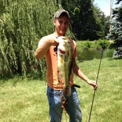 IVonderwell's profile picture. Live like you're dying. John 15:13 Snapchat: ivondie