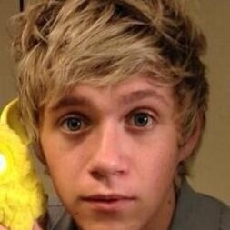 dont follow this account! follow @mullingprince