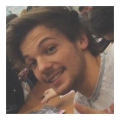 Go follow @vansftlarry ♡