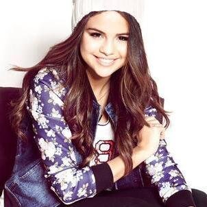 ♥♥Alwαys be yourself, there's no one better!♥
                ♥I SAW SELENA 9/4/13♥