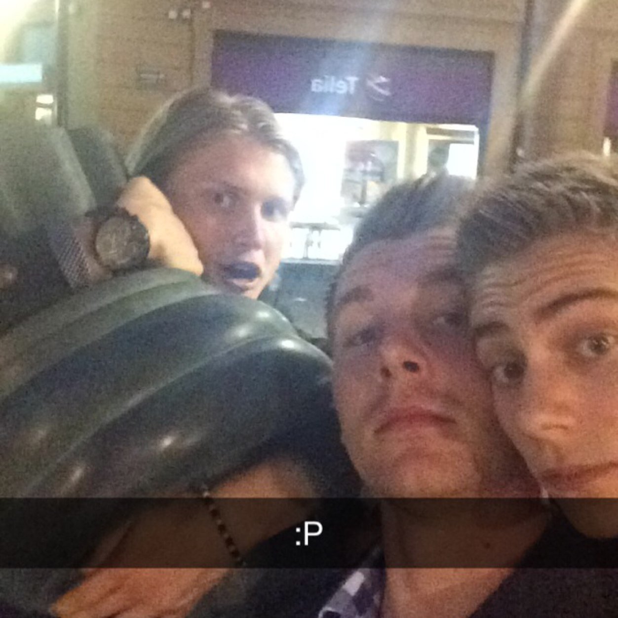 Tjenarasmus's profile picture. 🦀🐡🐟🐍🐢🦄🐒🐙