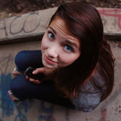 TheLittlePcppet's profile picture. A little puppet waiting for her puppeteer [OUAT OC]