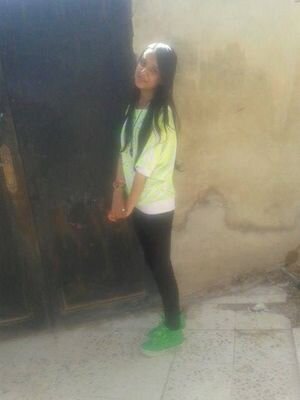 I Follow back . . ♥                  ;)