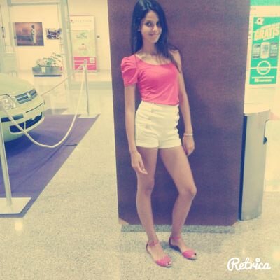 si te quieres informar de todo sobre la q se avecina sigueme