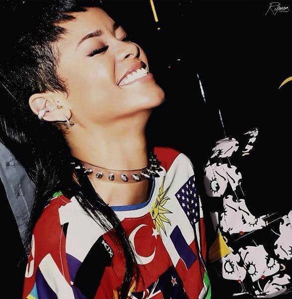 Follow me navys, please!