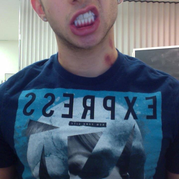 VAGASTF4's profile picture. estão afim de entrar em um grupo no wpp/fb? eh so mandar o user e o fb http://t.co/CtGy7xoVDl  the best group