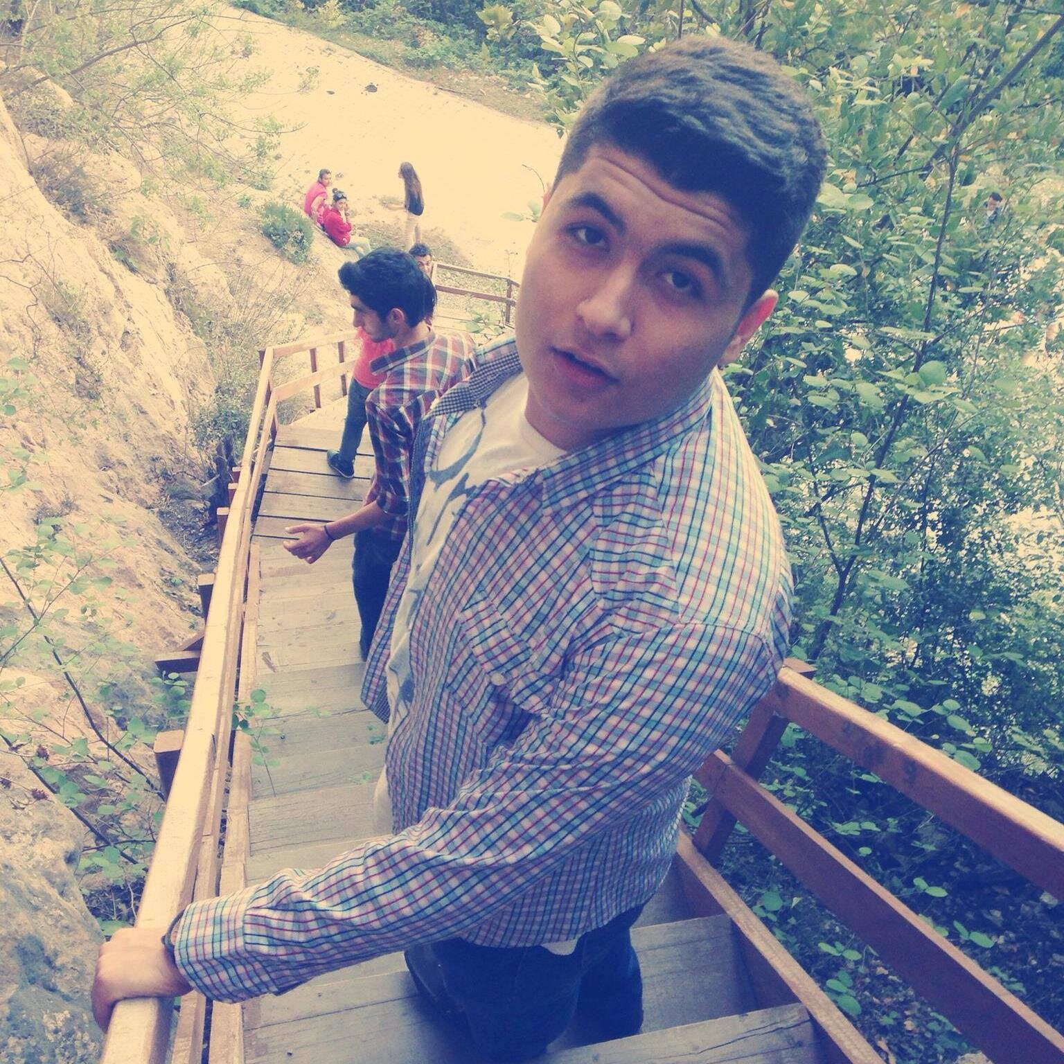 Ayfonluu's profile picture. Karslıklı takipleşelim :)))