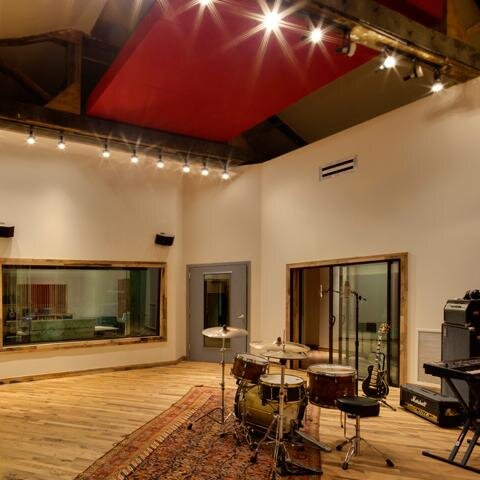 Spice House Sound is an accessible, world-class recording, mixing, and mastering studio located in the Fishtown neighborhood of Philadelphia, Pa.