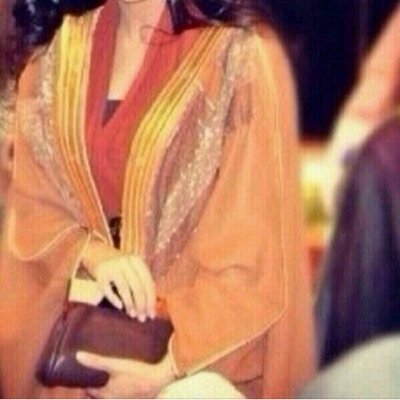انا فتاه مغرمه با ابيها حد الترف والتبختر...❤
