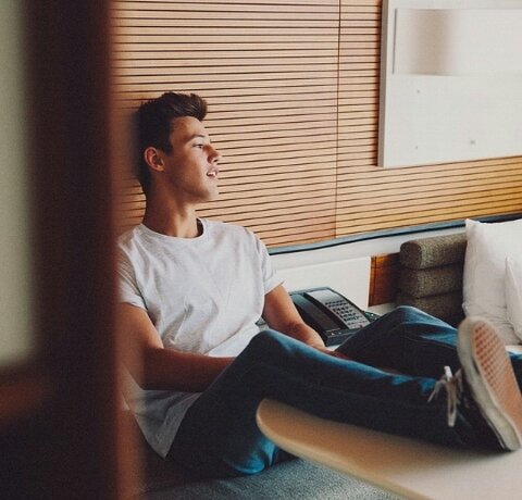 headlightscam's profile picture. never be ashamed of who you are