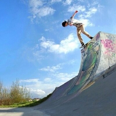 AlbarroPerez's profile picture. 