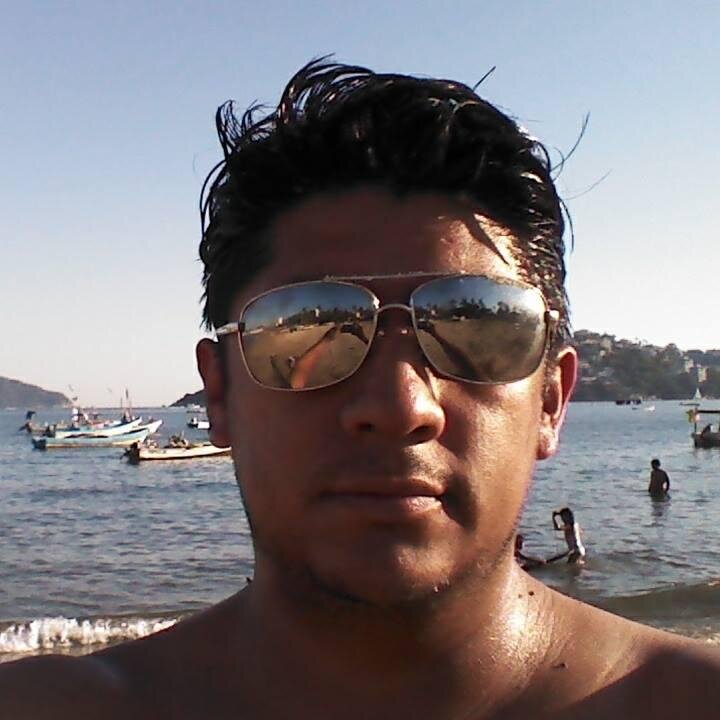 _untalsaul's profile picture. Twitteo un poco de todo y mucho de nada. Me gusta el sarcasmo y el humor negro. No soporto la hipocresía, me gusta hablar derecho.