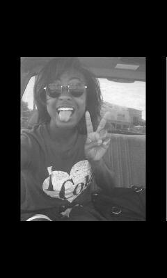 keep smiling & laughing ✌