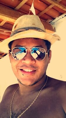 Taurino, Flamenguista e Estudante de Contábeis.
