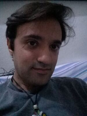 r_buzatt0's profile picture. 