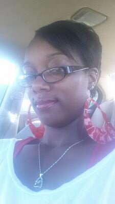 Pisces. Mother of 3.