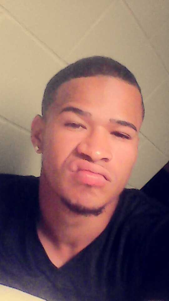 on_justcarry's profile picture. follow me on IG @justcarry_on