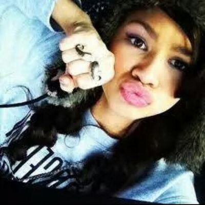 sweet lollipop girl.  kik me :iamzendaya.DON'T forget to put the period at the end tbh I am zendaya maree Colman stoemer. (instrgram me: this_is_the_ZSWAGGER.)
