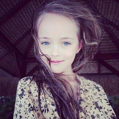 im emma i was a princess but now im just alone.